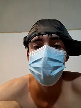 Heterocaliente69 Show in webcam