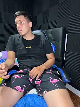 Show modela Dann_007 na web-kameri