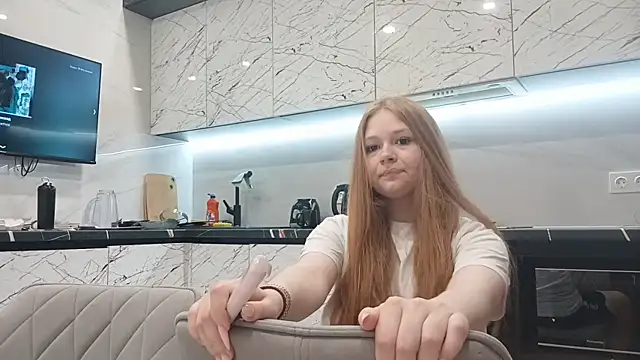 KarinaBestie Webcam show