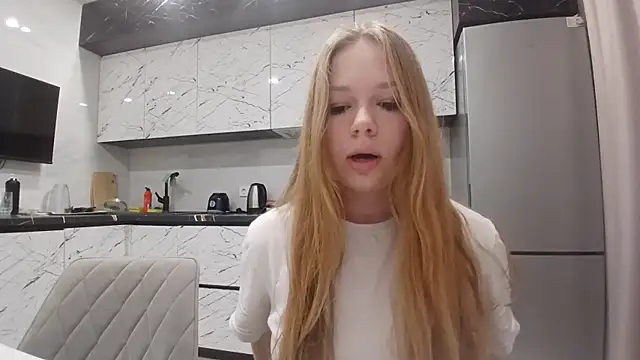 Show de KarinaBestie na webcam