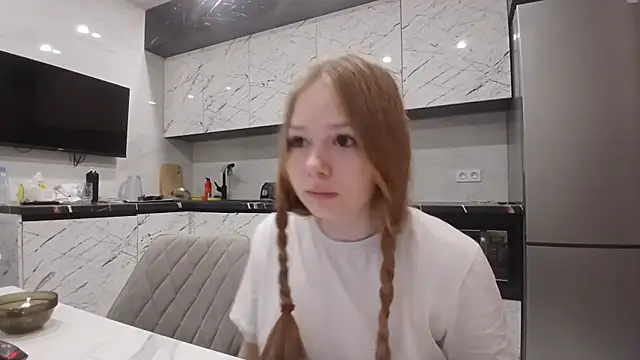 KarinaBestie Webcam-Show
