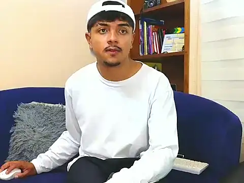 Show modela DavidsBoner na web-kameri