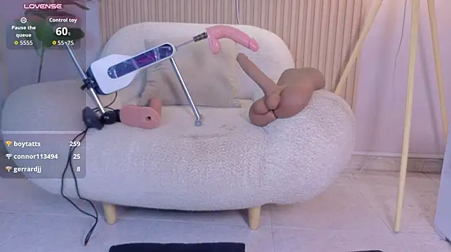Hot_ladyy Шоу с уебкамера