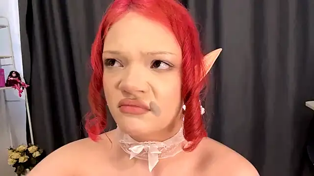SmilingCutie's Webcam Show