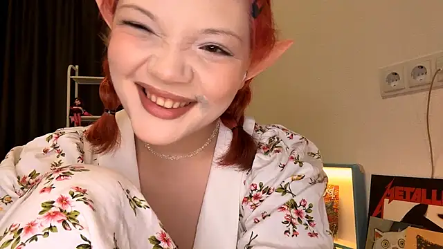 SmilingCutie Live XXX-Chat