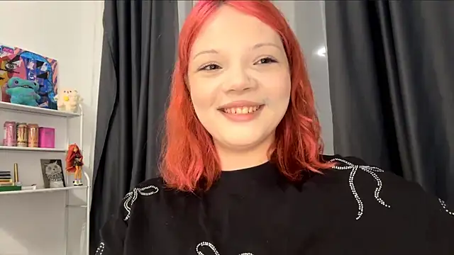 SmilingCutie Adlı Modelin Canlı XXX Sohbeti