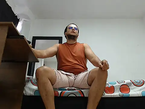 Cloudydayxxx Webcam show