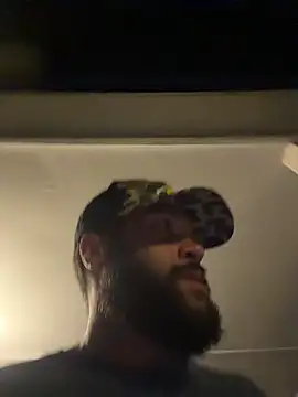 HungStr8Lightskin 网络视讯表演