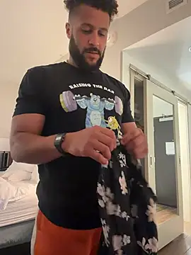 Webkamerová show HornyStr8Freak