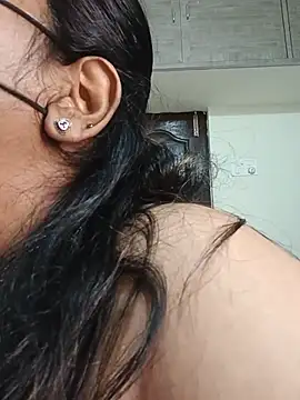 Tamilponnu127n Webbikameraesitys