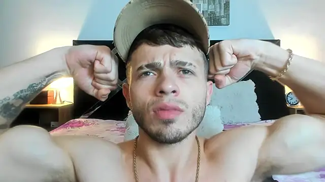 Show de Zeus_damian21 na webcam