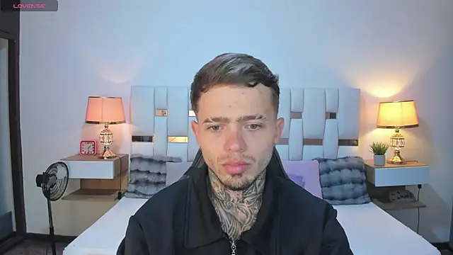 Zeus_damian21 Adlı Modelin Web Kamerası Şovu