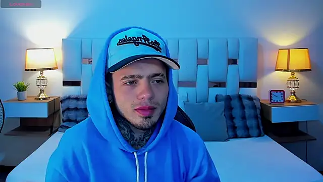 Show de Zeus_damian21 na webcam