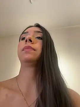 Živá chatovací místnost michbrunnette