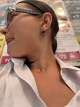 Chat XXX ao vivo de LunaMood