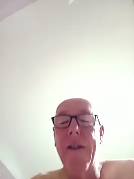 Saintbull68 Webcam-Show