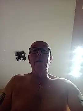 Webkamerová show Saintbull68