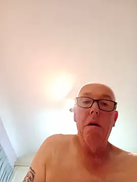 Saintbull68 – webcam-show