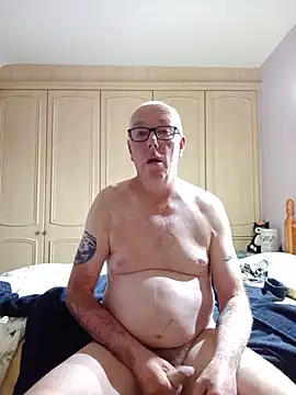 Saintbull68 Webcamshow