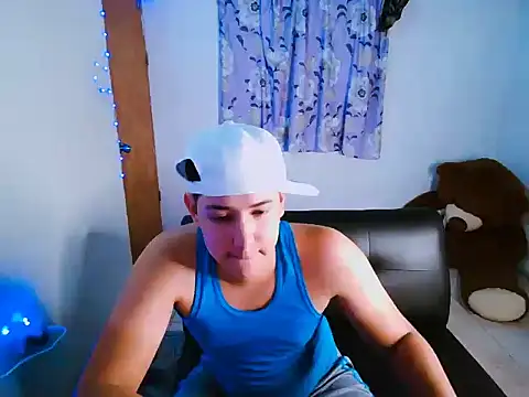 sweetboyxxx11 Webcamshow