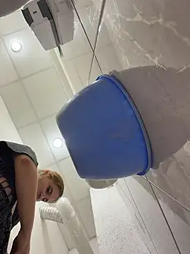 Živý XXX chat AdelRich
