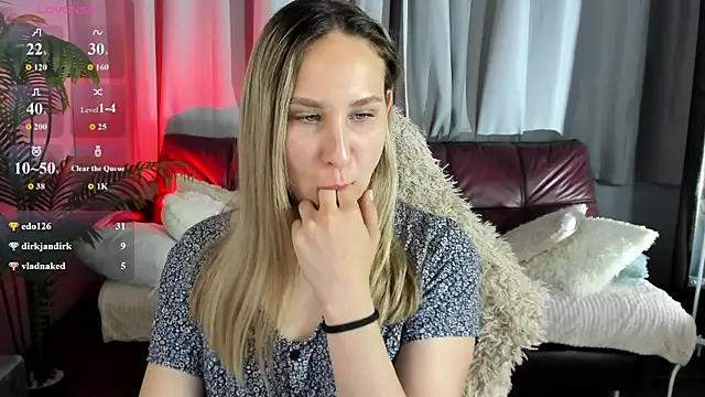_AmeliaGold's Live XXX Chat