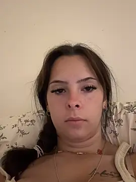 Naughtylibbyx Show in webcam