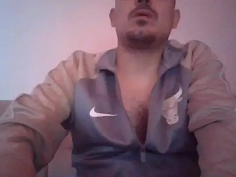 Abdulkadir06 Show in webcam