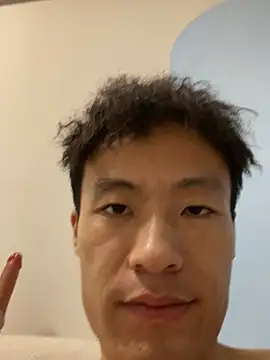 Mr_iphone11 Show Webcam