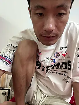 Mr_iphone11 Show Webcam