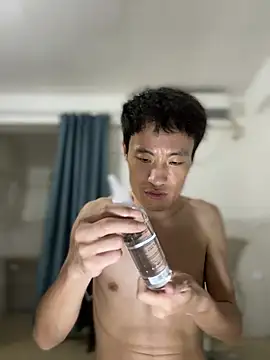 Mr_iphone11 Show Webcam
