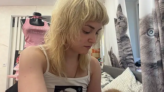 FreedaDeloach XXX чат на живо