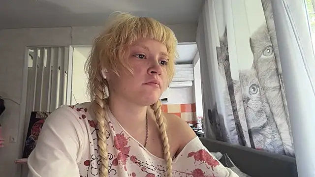 FreedaDeloachn Webbikameraesitys