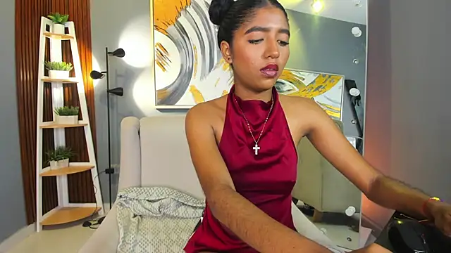 Yintaish's Live XXX Chat