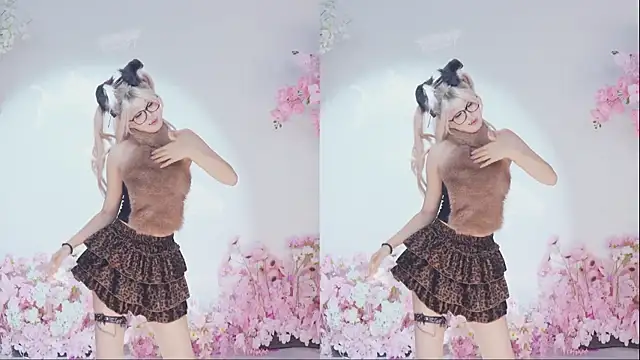 CityGirl-303 Show in webcam