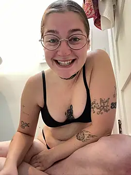 mclacy's Live XXX Chat