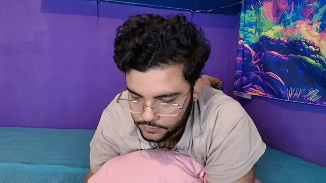 Bruno_3xg_ Show in webcam