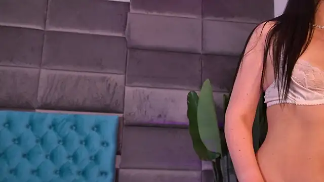 צ'אט XXX בשידור חי של LucianaDelSol