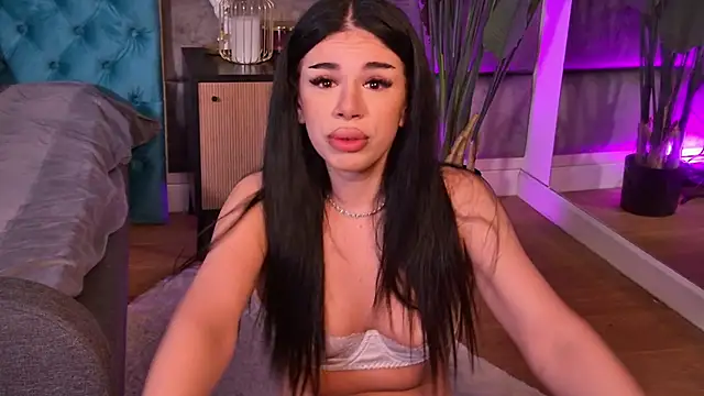 LucianaDelSol Adlı Modelin Canlı XXX Sohbeti