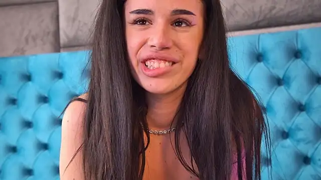 LucianaDelSol's Live XXX Chat