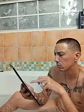TuzdayG webkamerás műsora