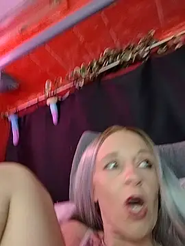 TuzdayG Show in webcam