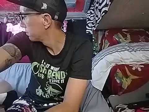 TuzdayG webcam show