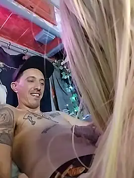 TuzdayG Show in webcam
