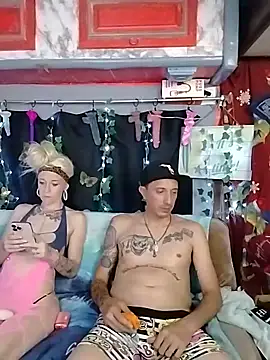 Pokazy przed kamerką – TuzdayG