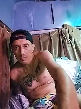 TuzdayG webkamerás műsora