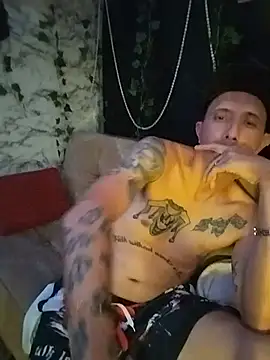 TuzdayG Show in webcam