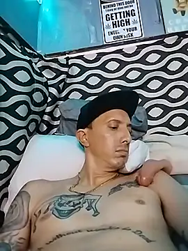 TuzdayG webkamerás műsora