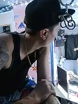 Show modela TuzdayG na web-kameri