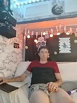 Show modela TuzdayG na web-kameri